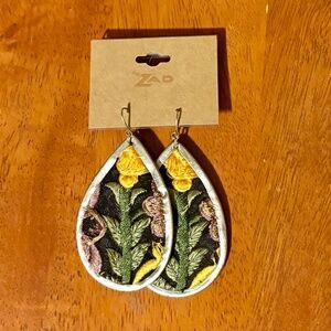 Floral Dangle Earrings